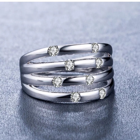 925 Silver Jewelry Round Cut White Sapphire Ring - Picture 2 of 4